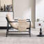 Chaise d'appoint moderne avec cadre en métal - Chaise longue beige - Fauteuil d'appoint confortable à assise profonde pour le salon et la chambre à coucher