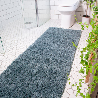 Anastin Solid Colour Shag Area Rug