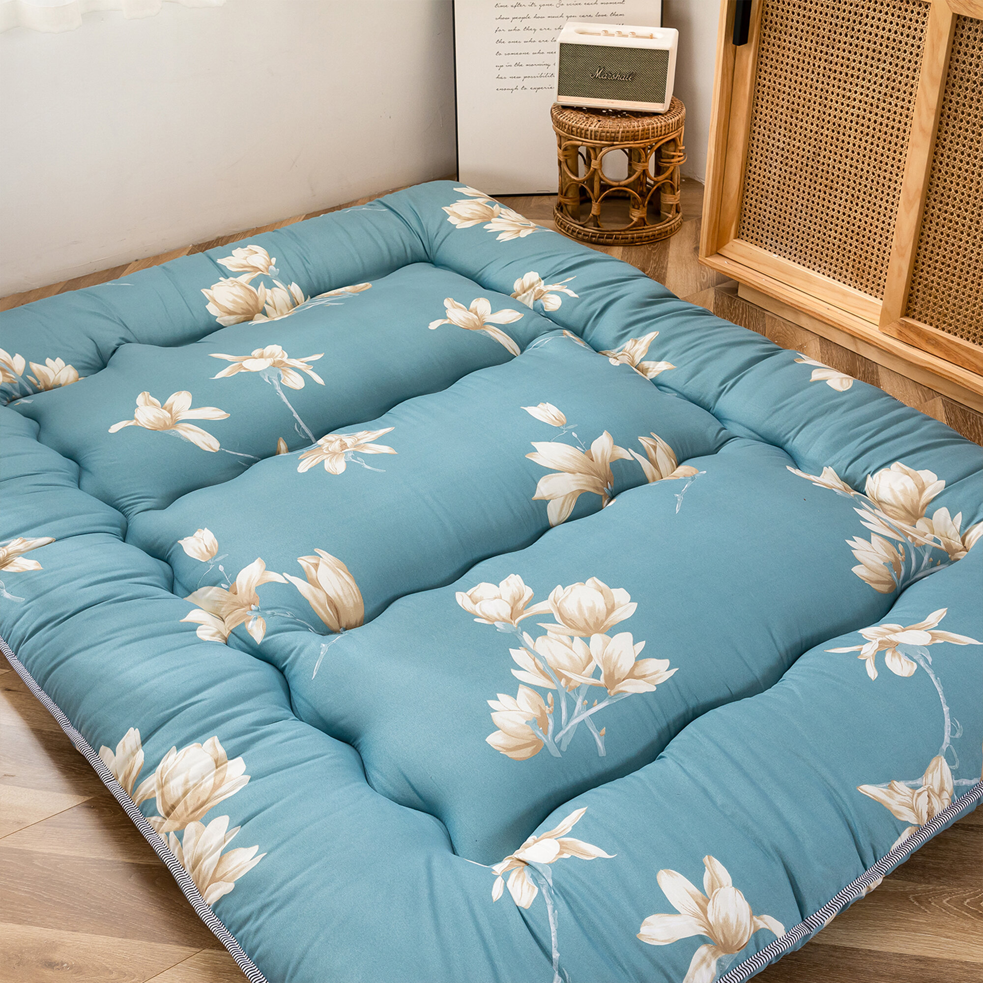 https://assets.wfcdn.com/im/30507689/compr-r85/1529/152930672/4-memory-foam-japanese-futon-mattress-futon-mattress.jpg