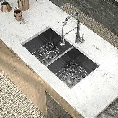 33" L x 19" W Undermount Double Bowl 50/50 Kitchen Sink Gunmetal Black 16 Gauge Stainless Steel Sink