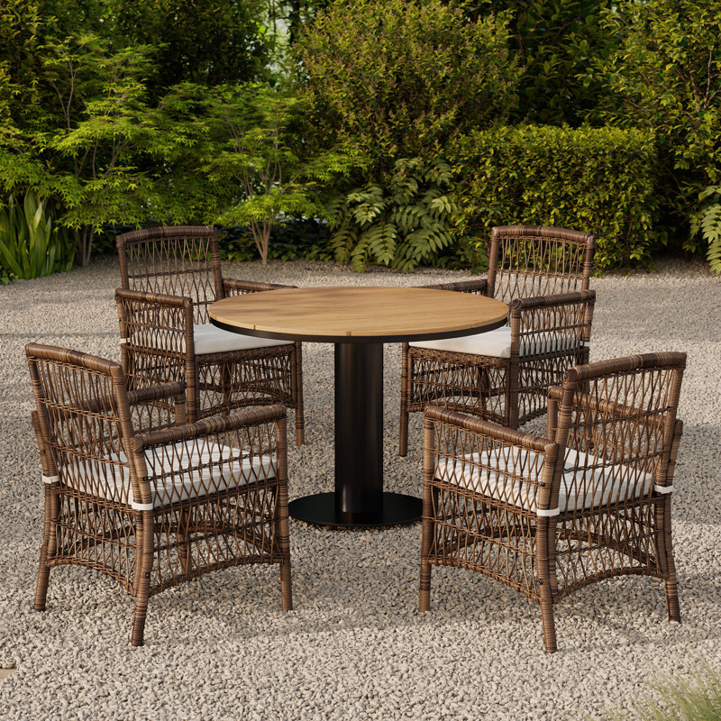 Table de salle à manger pour 4 personnes avec chaises