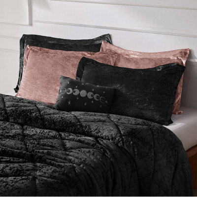 Ensemble de couette en velours matelassé Felicia avec coussin décoratif