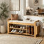 Banc de rangement pour hall d'entrée avec sièges rembourrés confortables et structure en bambou naturel, parfait pour les espaces étroits