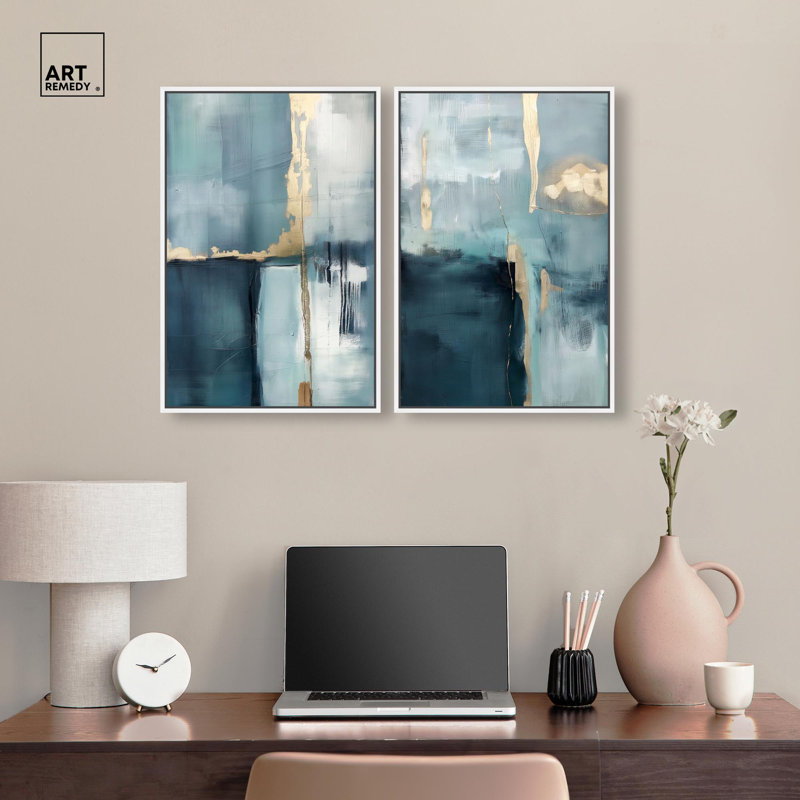 «Gilded Blue Luxe Blue Art», ensemble de 2 impressions sur toile par , H 25 po x l 17 po, Blanc