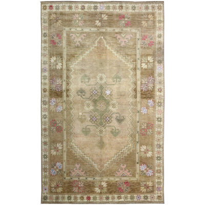 Karakegili One-of-a-Kind 4'9" X 7'11" Area Rug