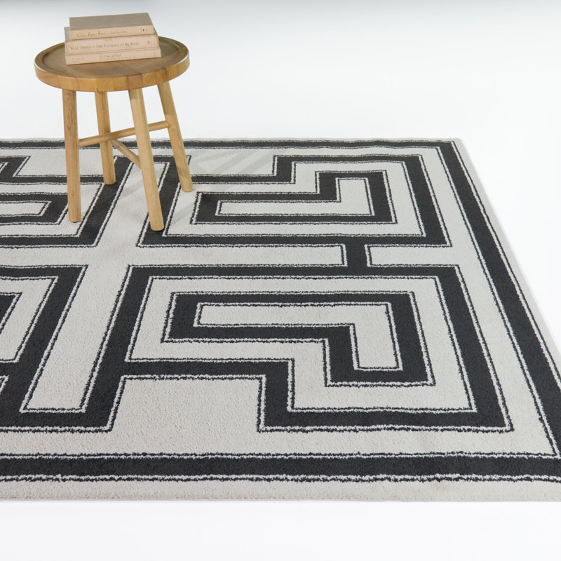 Segall Cream/Black Contemporary Geometric Area Rug, Cream/Black, 5'3" x 7'