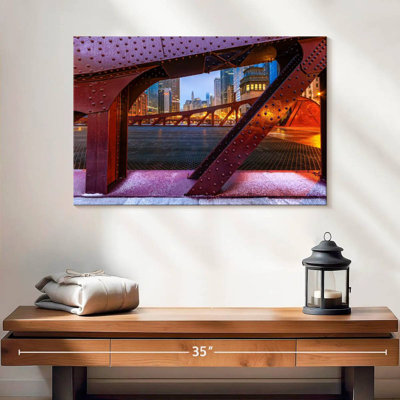 Lilie Chicago Marshall, pont de Suloway