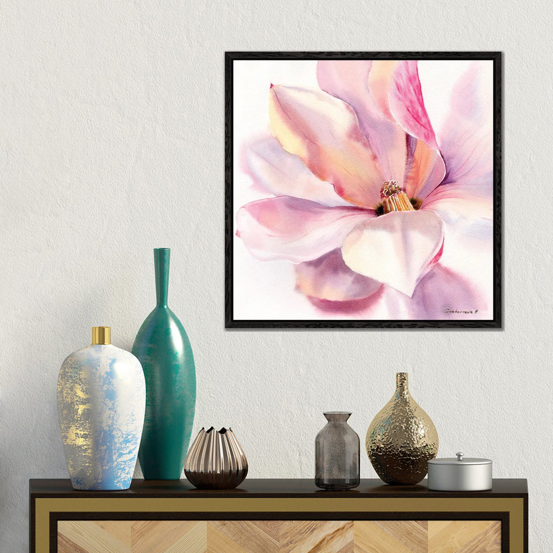 Magnolienblüte von HomelikeArt - Galerie-verpackte Leinwand Giclée auf Leinwand