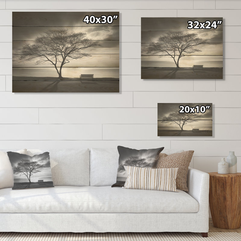 «Coastal Solitude Tree Skyline» - art mural bois de port côtier sur bois de pin naturel, H 24 po x l 32 po
