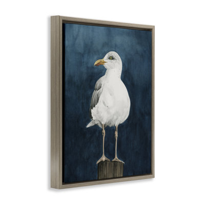 Toile flottante encadrée perchée sur un bord de mer par Grace Popp