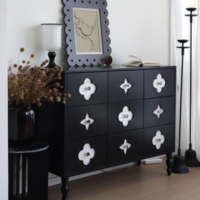 Commode à tiroirs française rétro