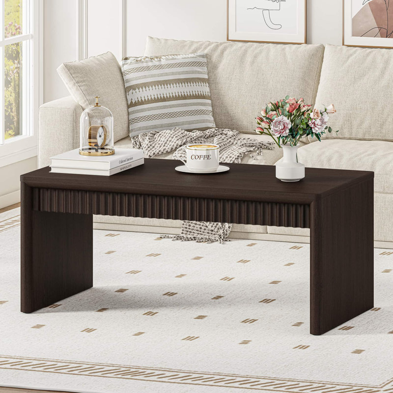 Table basse Aust Farmhouse, Plateau en noyer / base brune