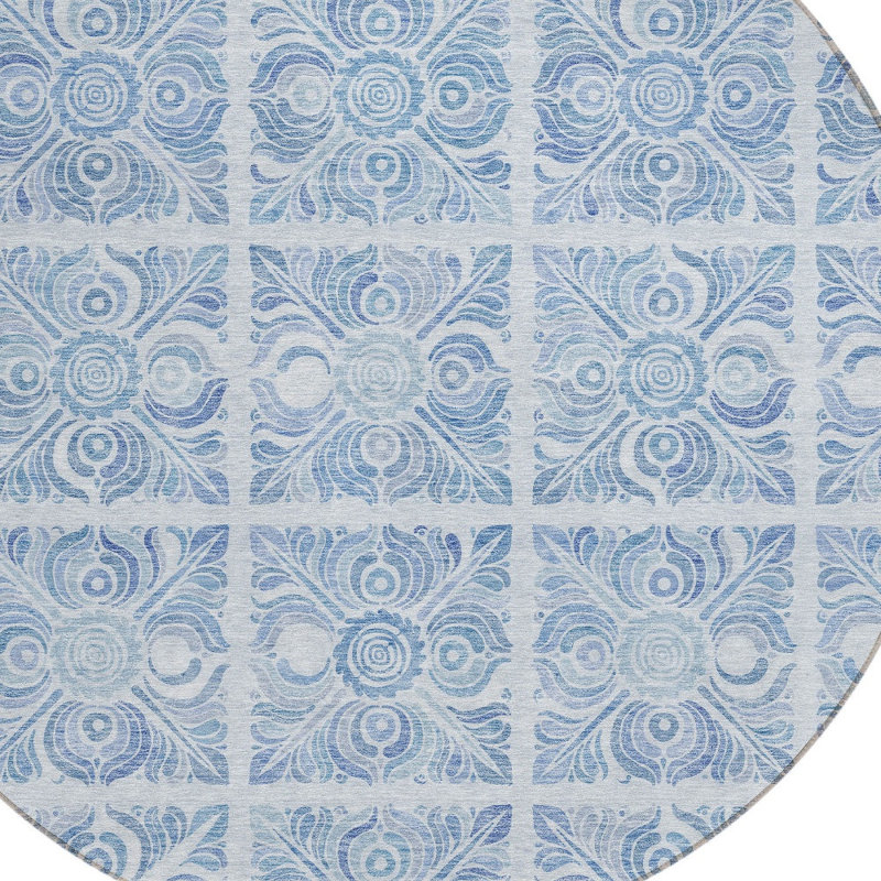 Tapis intérieur lavable rond 8 pi bleu ciel et bleu denim HomeRoots