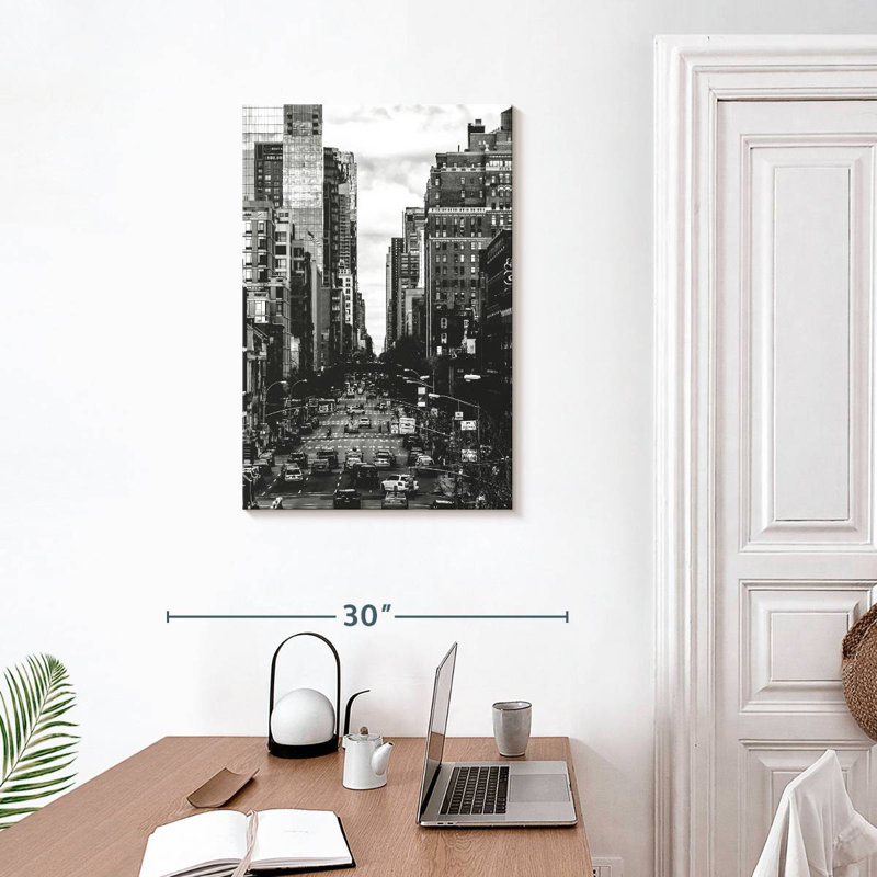 Sirci, New York, H 30 po x l 20 po