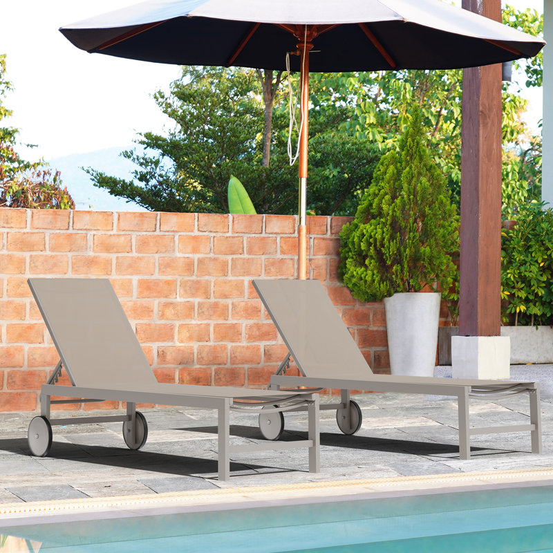 2-Piece Outdoor Chaise Lounge Set With Wheels, Aluminum Frame Reclining Patio Chairs With 5-Level Adjustable Backrest, Pool Backyard Beach Lounge Furniture,Khaki