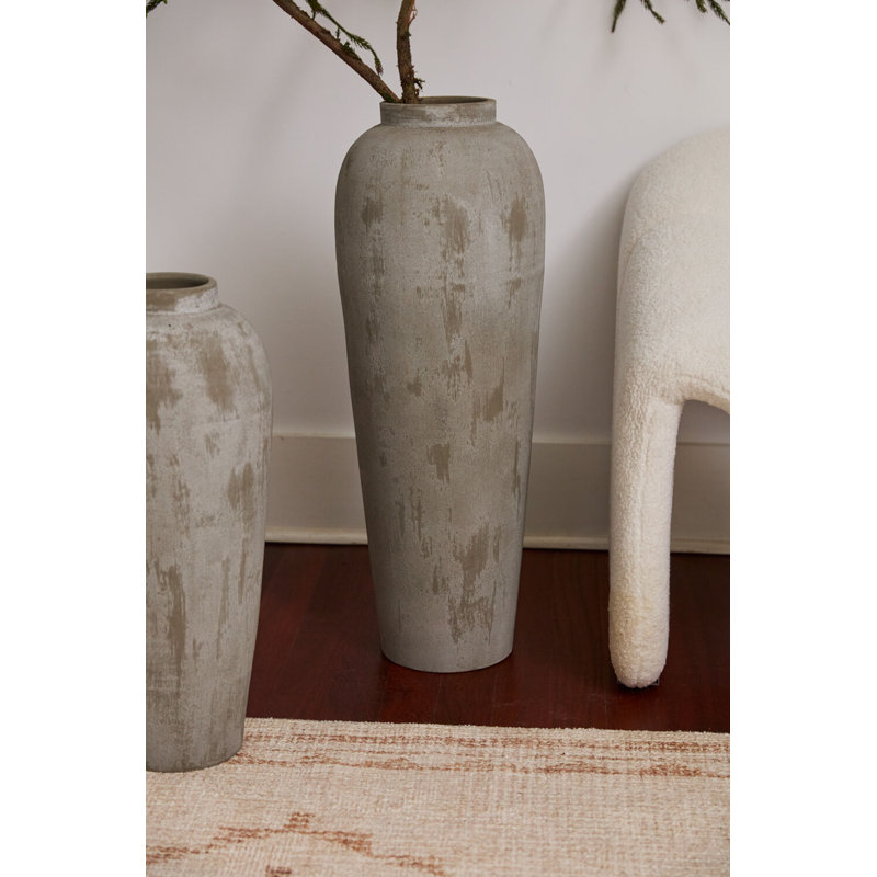 Vase Ponce, H 32 po x l 11 po x P 11 po