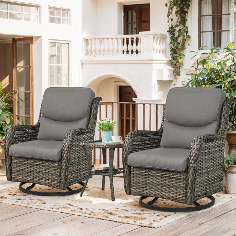 Chaises berçantes pivotantes d'extérieur en rotin avec coussins et table d'appoint Koba, Gris, Gris