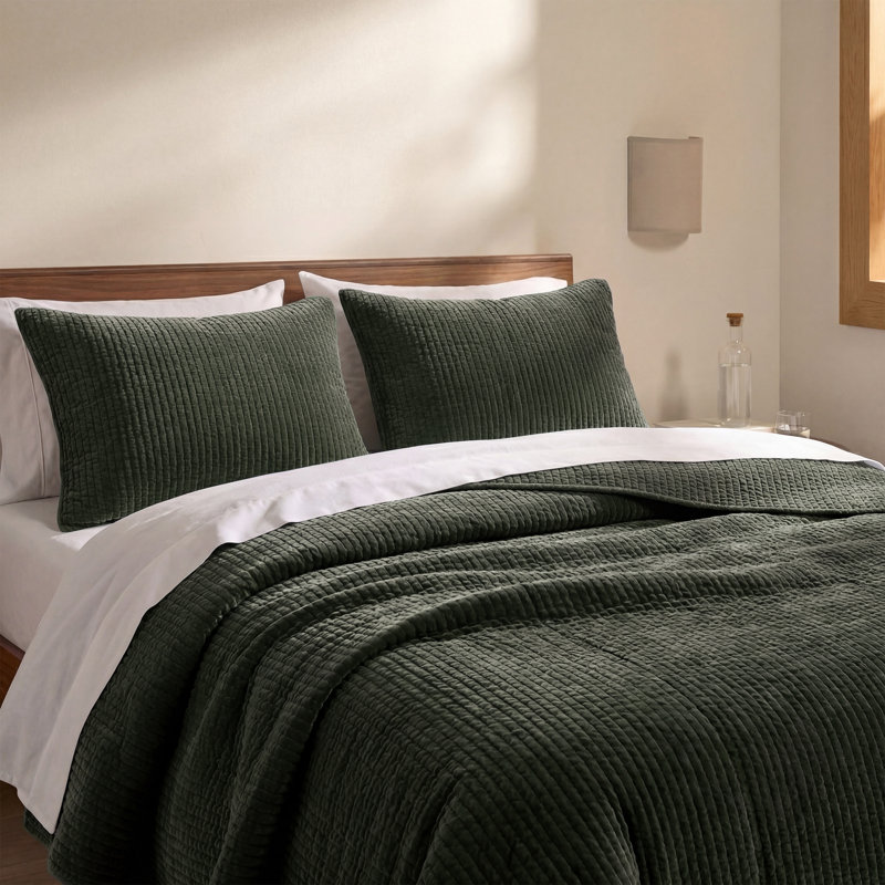 Stonewashed Cotton Velvet Modern Rustic Quilt Set, King Quilt  + 2 King Shams, Fern Green