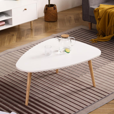 Café élégant en forme d'œuf 790. Blanc moderne + chêne. Fabriqué en bois d'hévéa et panneau de particules. 790 mm de longueur, 30,48 po de profondeur, 23,37 po de largeur, 16,3 po de hauteur. Avantage d'installation simple