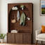 Portemanteau arqué rétro avec tablettes réglables, banc, armoires, portemanteau et tablettes ouvertes-427799027