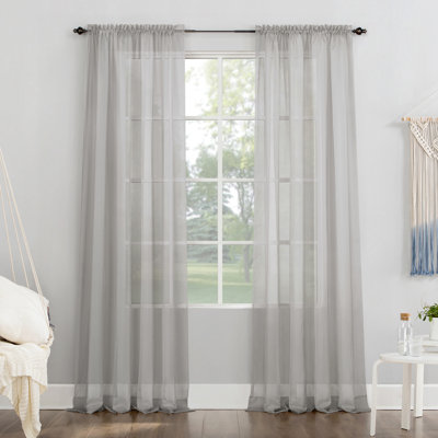 Panneau de rideau transparent avec passe-tringle Wayfair Basics® Albia