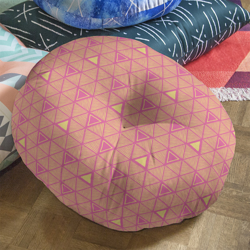 Coussin de sol classique à motif de triangles dessinés à la main, 30 po x 30 po, Rose/jaune