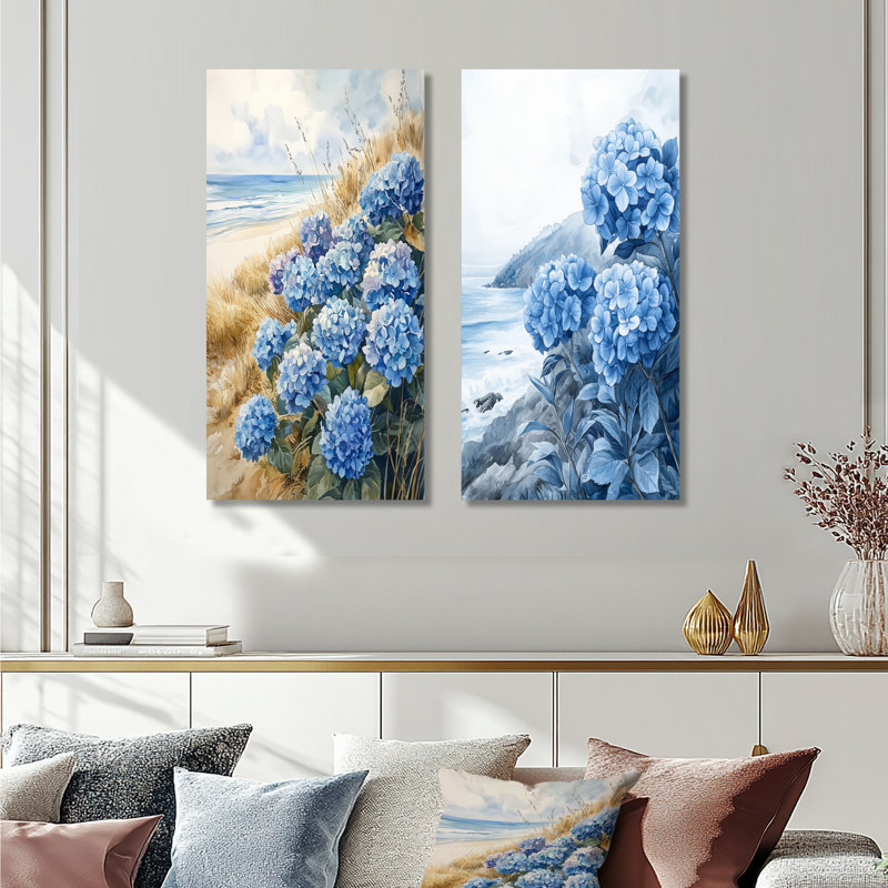Hydrangeas By The Seaside I - Collection de 2 panneaux de toiles florales, H 28 po x l 25 po, Toile tendue