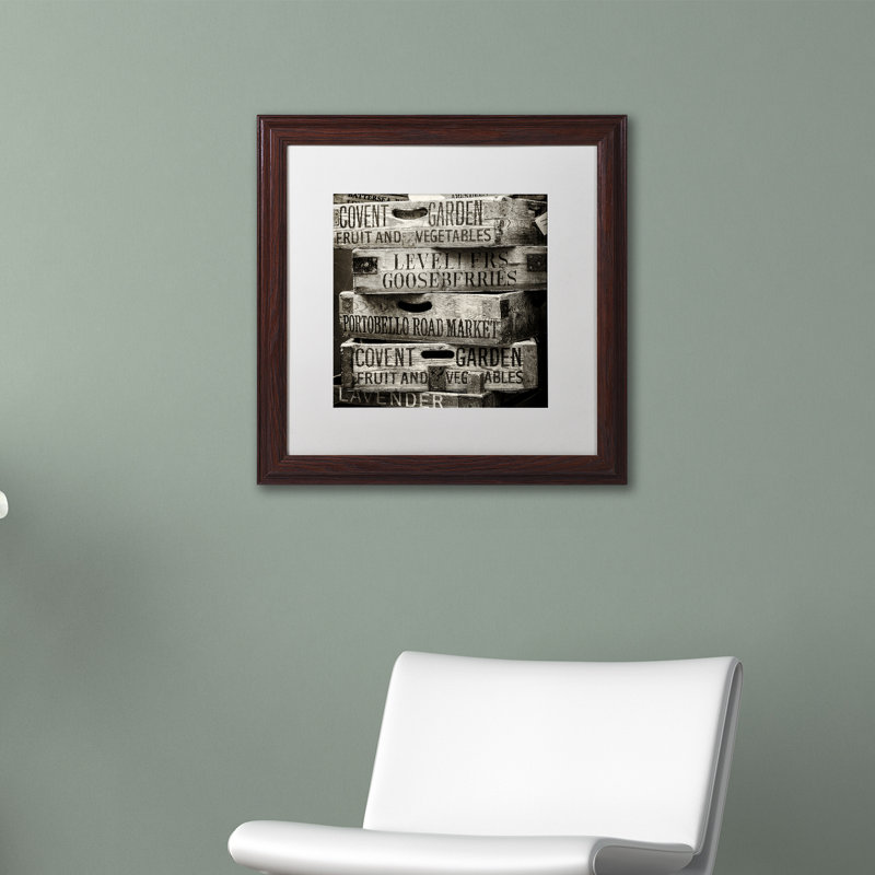 « covent de jardin market » par philippe hugonnard,, reproduction de photo encadrée, H 11 po x l 14 po x P 0,5 po, Blanc