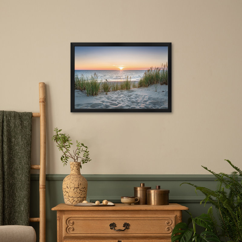 «Beautiful Sunset At The Beach», affiche encadrée par Jan Becke, H 16 po x l 24 po