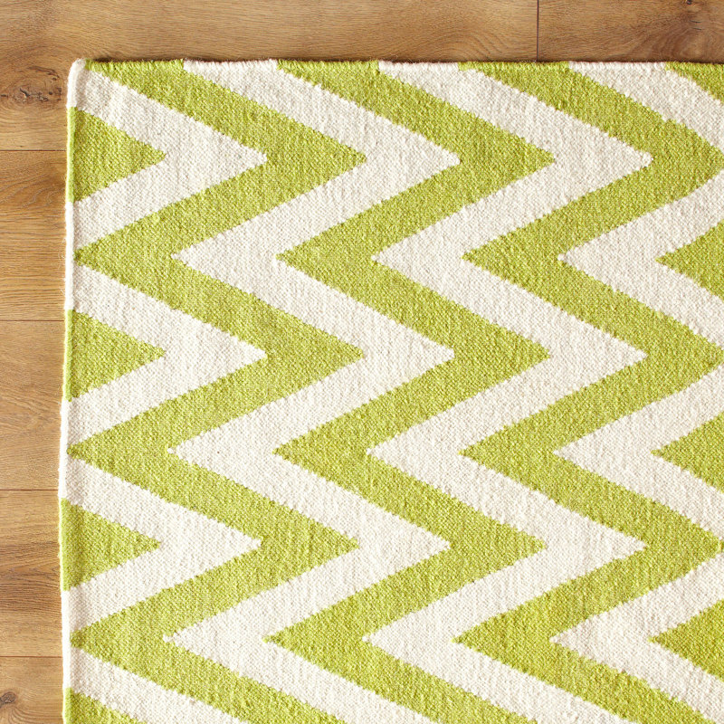 Besaw Chevron Wool Hand Woven Area Rug, Rectangle 122 x 183 cm