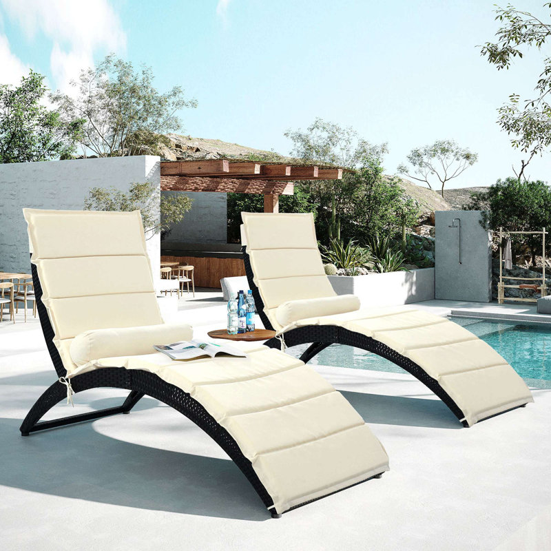 Chaise longue inclinable de 65 po avec coussins Daevyn, Beige