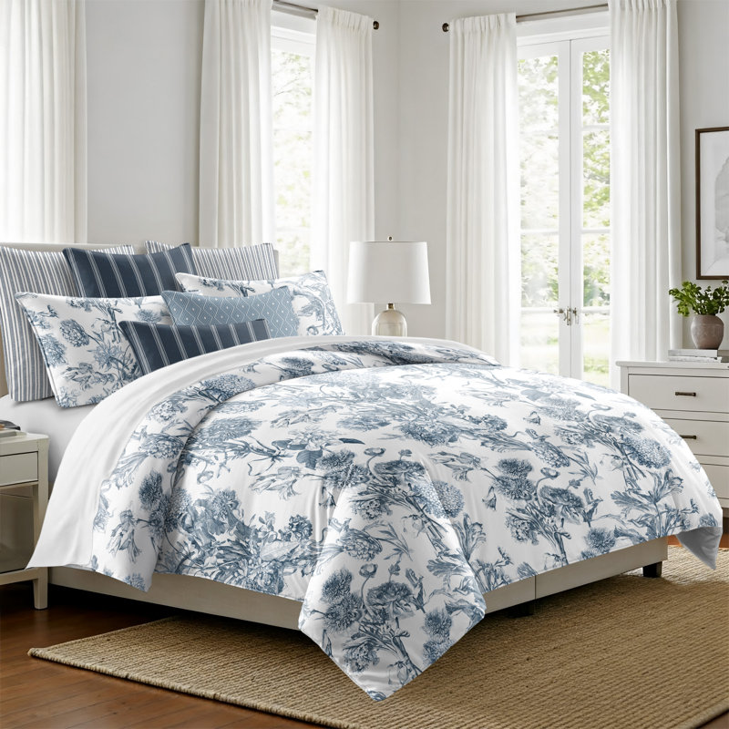 Alexandria White Cotton Duvet Cover Set, King Duvet Cover + 7 Additional Pieces
