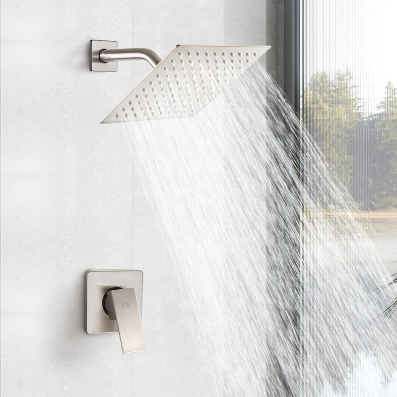 Ensemble de robinet de douche noir mat, système de douche de pluie pour salle de bain avec pomme de douche en métal en acier inoxydable, ensemble de garniture de douche à fonction unique avec valve brute