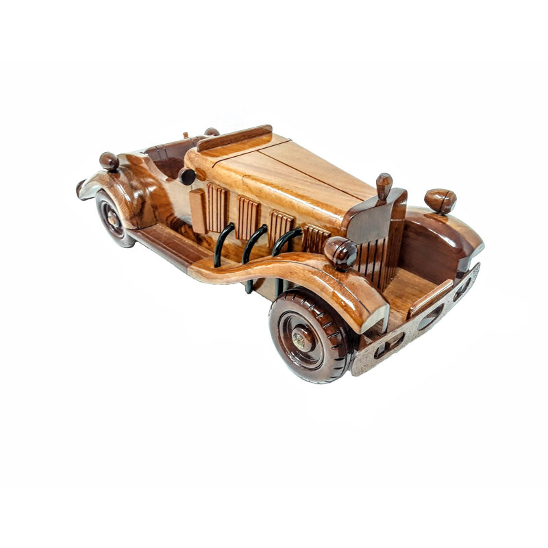 Modèle d'automobile rétro en bois Hucklow