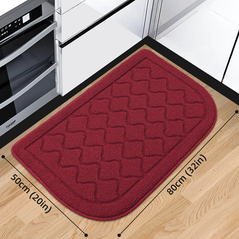  Tapis de cuisine en polypropylène antidérapant Diamante, Demi-cercle 1 pi 8 po x 2 pi 8 po, Rouge
