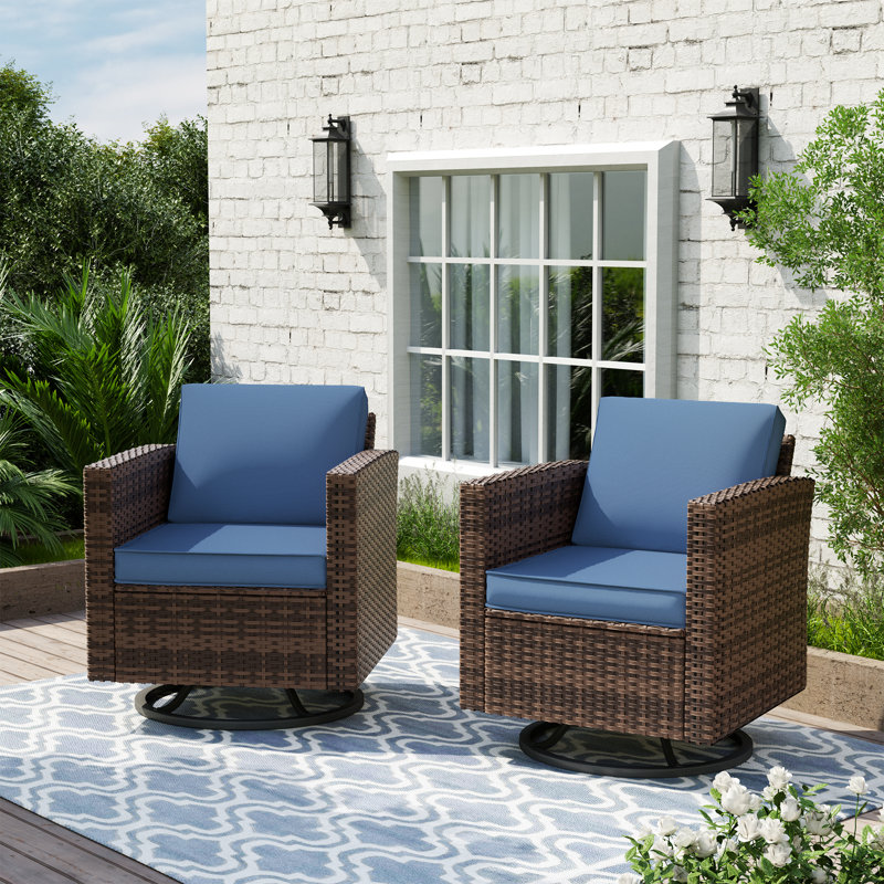 Chaise de patio pivotante en osier avec coussins et table 3 pièces Kisner, Marine