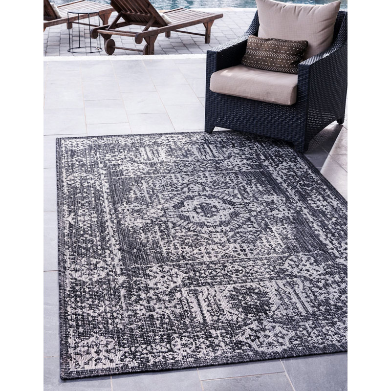 Tapis intérieur / extérieur gris anthracite Cowart, Rectangle 9 pi x 12 pi 2 po