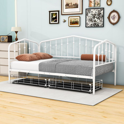 Hilarion Daybed