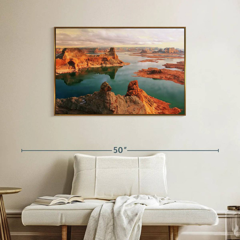 Alstrom Point, Cadre flottant doré, 40 po x 27 po