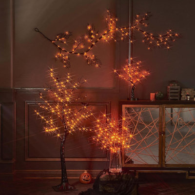 2.44'' Lighted Trees & Branches
