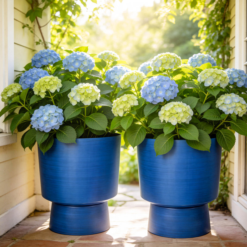 Pots à fleurs 16,75 po Modern Urn, Bleu