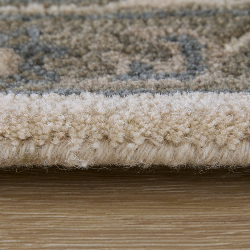 Azalea Hand Tufted Wool Floral Area Rug in Gray, Rectangle 5' x 8'