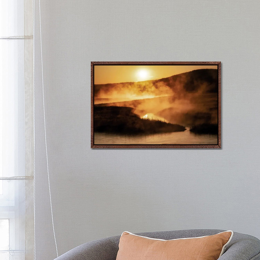 Madison Sunrise II von Dennis Frates - Galerie-verpackte Leinwand Giclée auf Leinwand