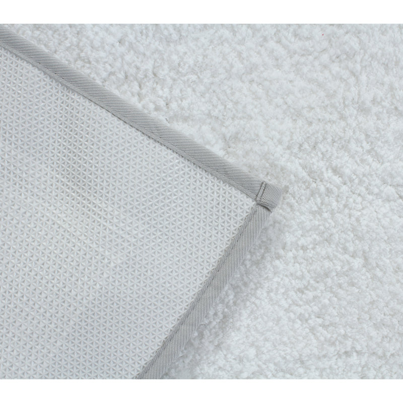 Chesapeake Lakewood Micro Tufted Bath Rug- 24"X40", Gray