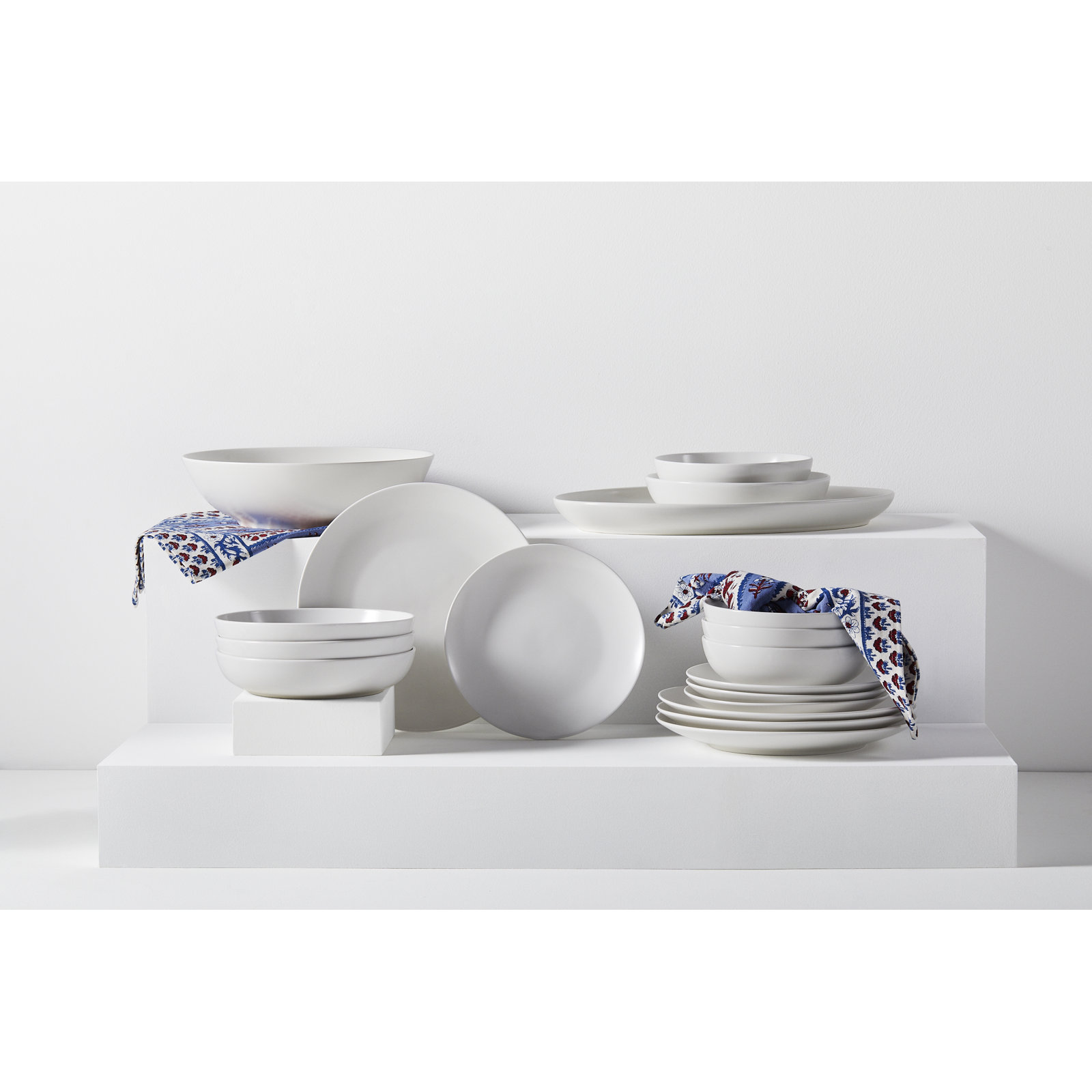 Izie Coupe Stoneware Salad Plate, White