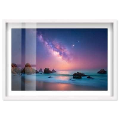 Photographie de voyage Shore of a Million Stars II Shadowbox Print par Notoriart, cadre blanc, 46 x 31