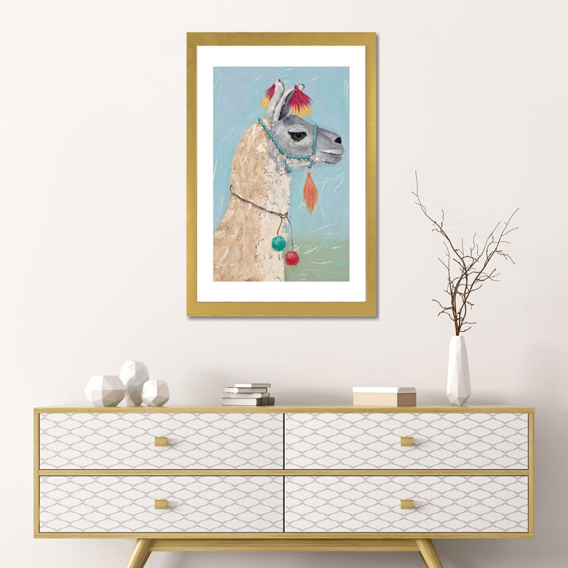 «Painted Llama II» par Jade Reynolds - reproduction, H 24 po x l 16 po x P 1 po, Papier encadré doré, Blanc