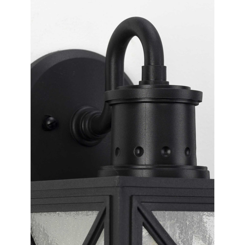 Lanterne murale d'extérieur Calvillo, H 12,5 po x l 7,5 po x P 8,5 po