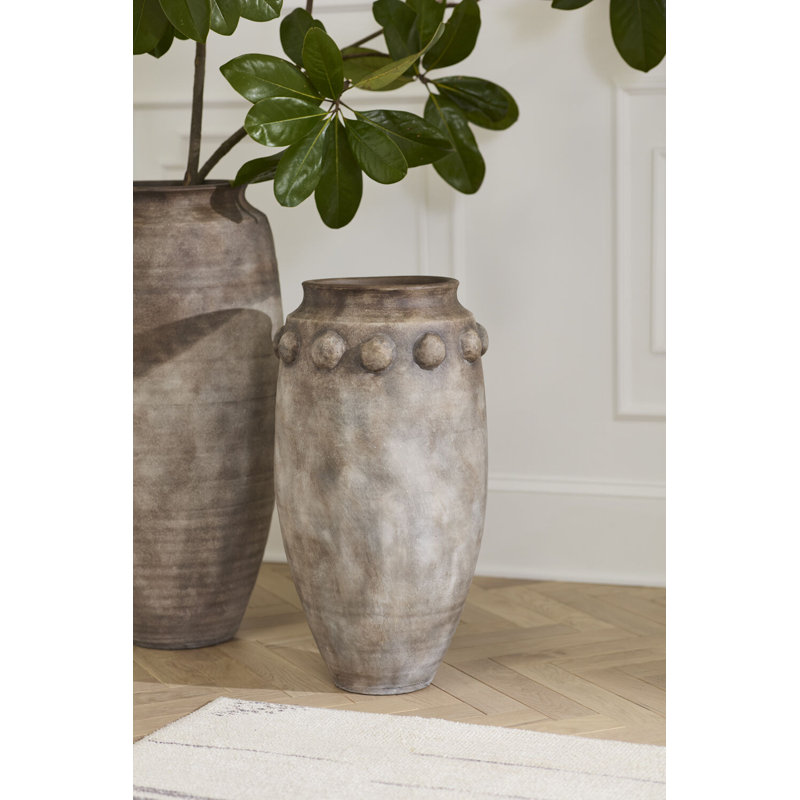 Petit vase incliné