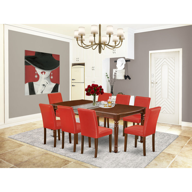 Cet ensemble de salle à manger 9 pièces comprend une table de salle à manger rectangulaire avec feuille papillon et 8 chaises revêtues de similicuir rouge Firebrick, 42 x 78 pouces, acajou